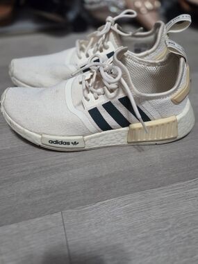 Adidas NMD R1 Beige Cream Sneakers with Green Stripes